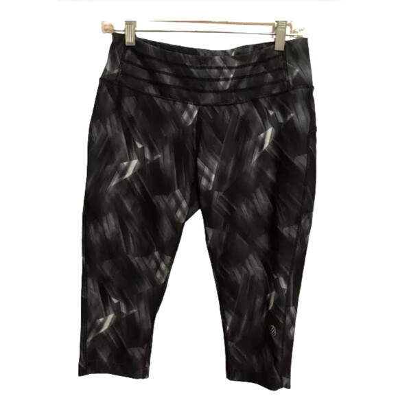 MPG WOMENS SIZE MEDIUM GREEN PATTERNED HI RISE CROPPED LEGGINGS - Picture 1 of 4